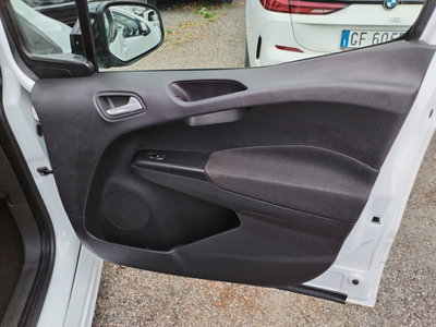 Ford Tourneo Courier 1.5 TDCI 75 CV Sport (11)