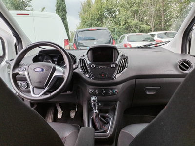 Ford Tourneo Courier 1.5 TDCI 75 CV Sport (14)