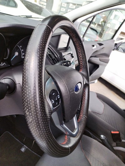 Ford Tourneo Courier 1.5 TDCI 75 CV Sport (9)