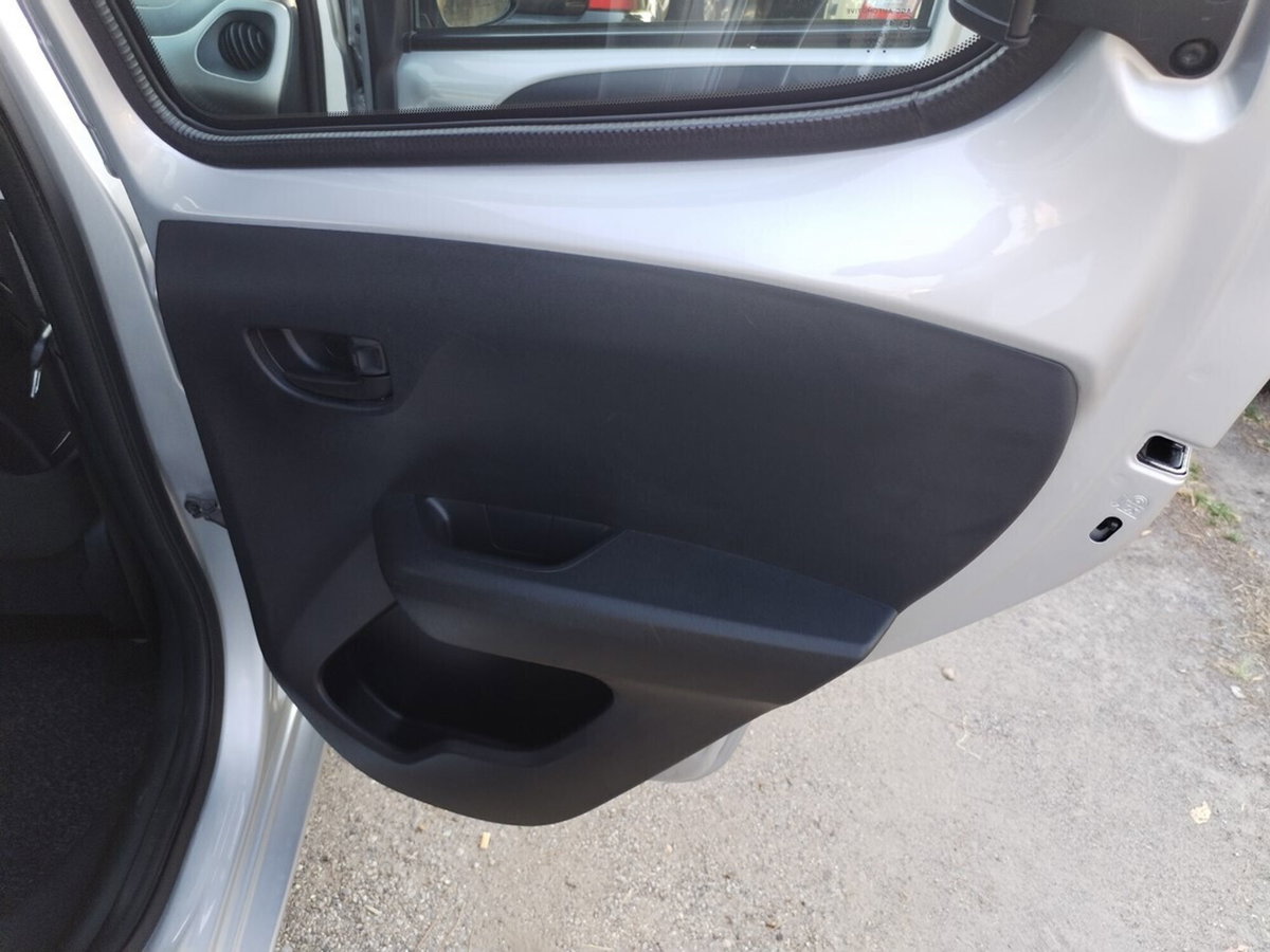 Citroen C1 C1 VTi 68 5 porte Feel (19)
