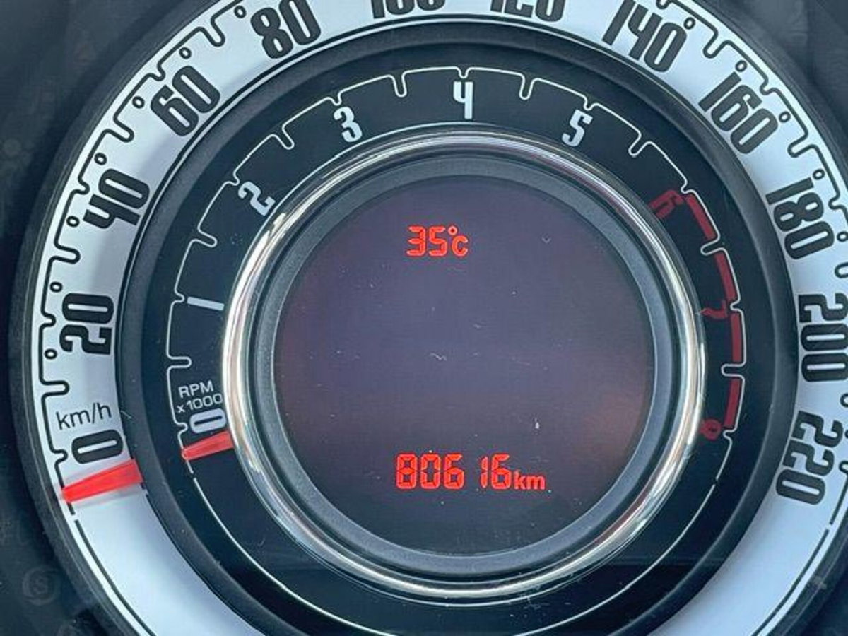 Fiat 500 1.0 Hybrid Club (2)