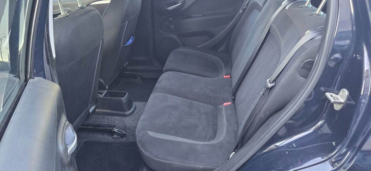 Fiat Punto 1.3 MJT II S&S 95 CV 5 porte Street (15)