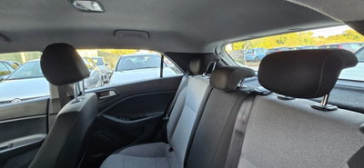 Hyundai i20 1.2 5 porte Classic (18)