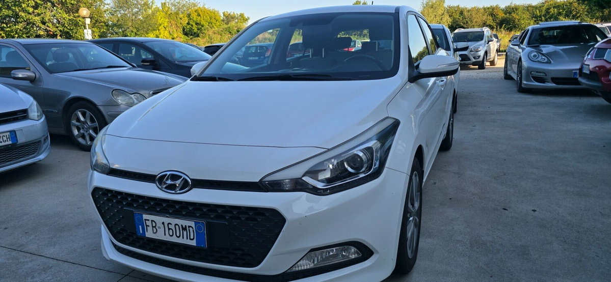 Hyundai i20 1.2 5 porte Classic (4)