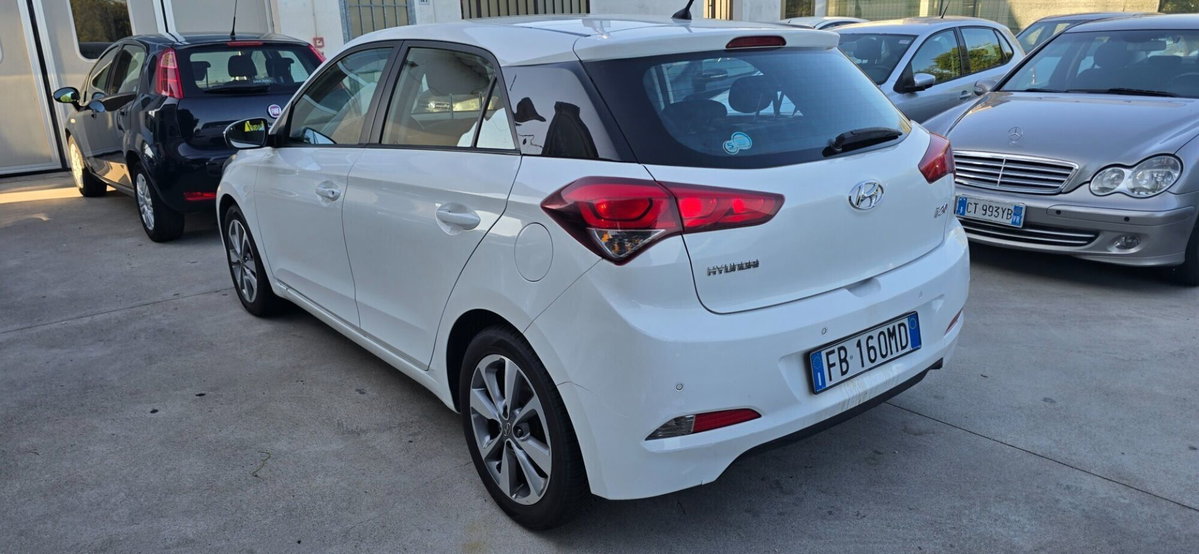Hyundai i20 1.2 5 porte Classic (7)