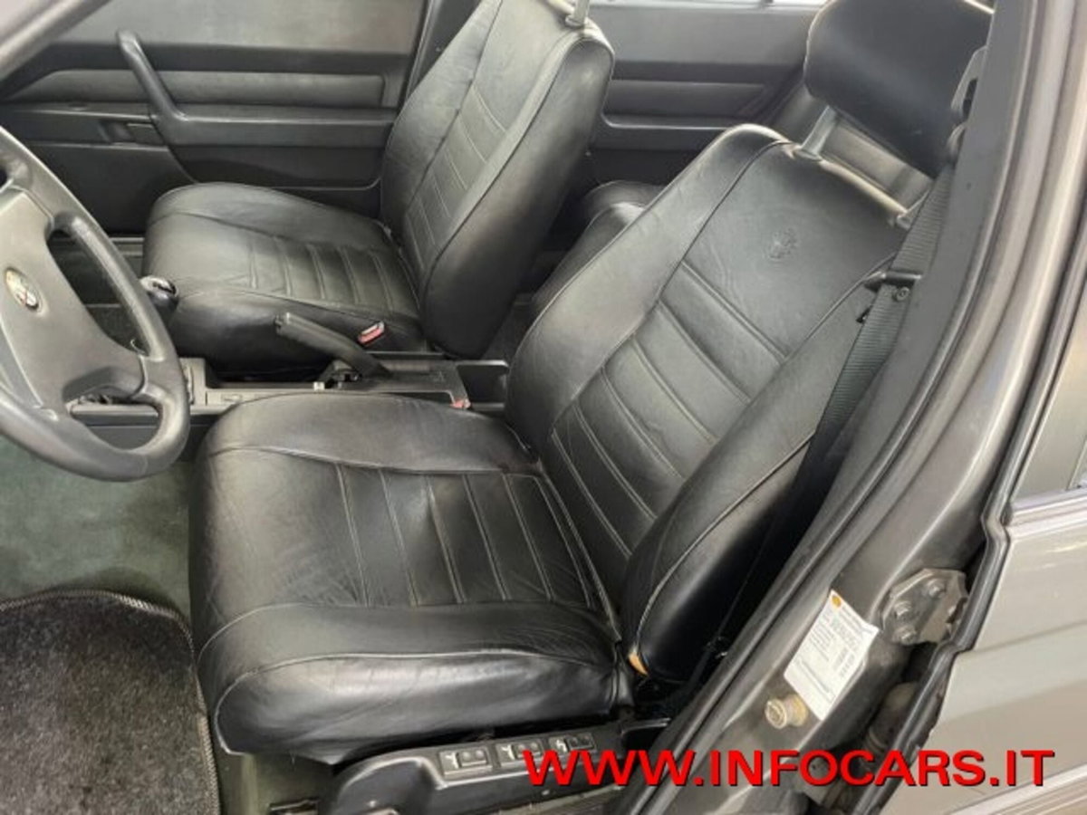 Alfa Romeo 164 2.0i V6 turbo (7)