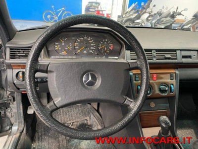 Mercedes-Benz 200 200 E cat (14)