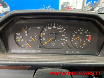 Mercedes-Benz 200 200 E cat (16)
