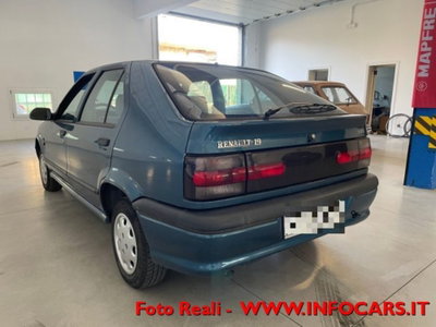 Renault 19 1.4i cat 5 porte RT (4)