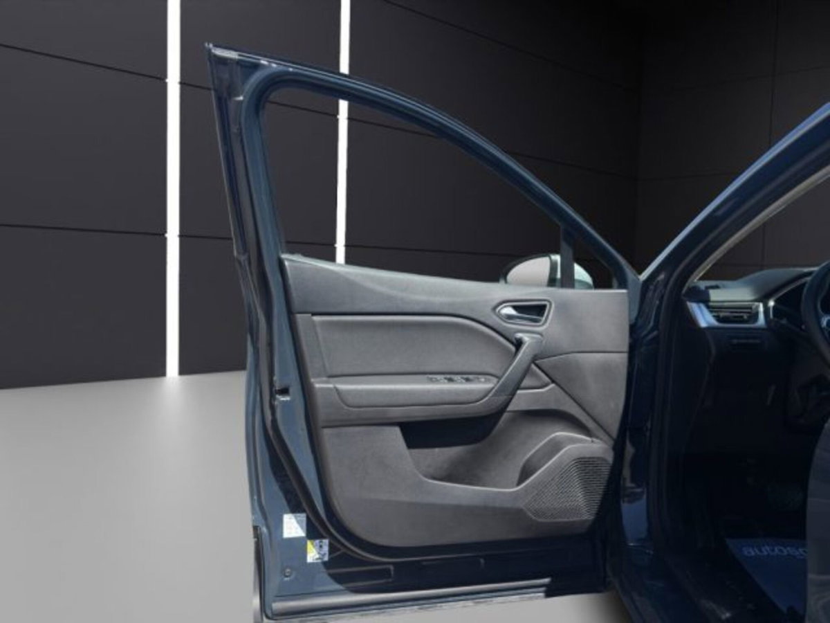 Renault Captur Plug-in Hybrid E-Tech 160 CV Intens (10)