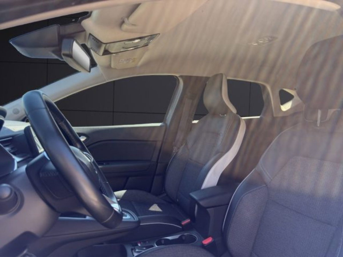 Renault Captur Plug-in Hybrid E-Tech 160 CV Intens (7)
