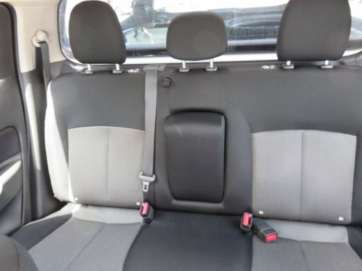 Mitsubishi L200 2.3 D Double Cab 4x4 Sup.Select P1.Intouch Intense aut. (16)