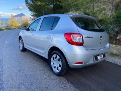 Dacia Sandero 1.5 dCi 8V 75CV Lauréate (6)