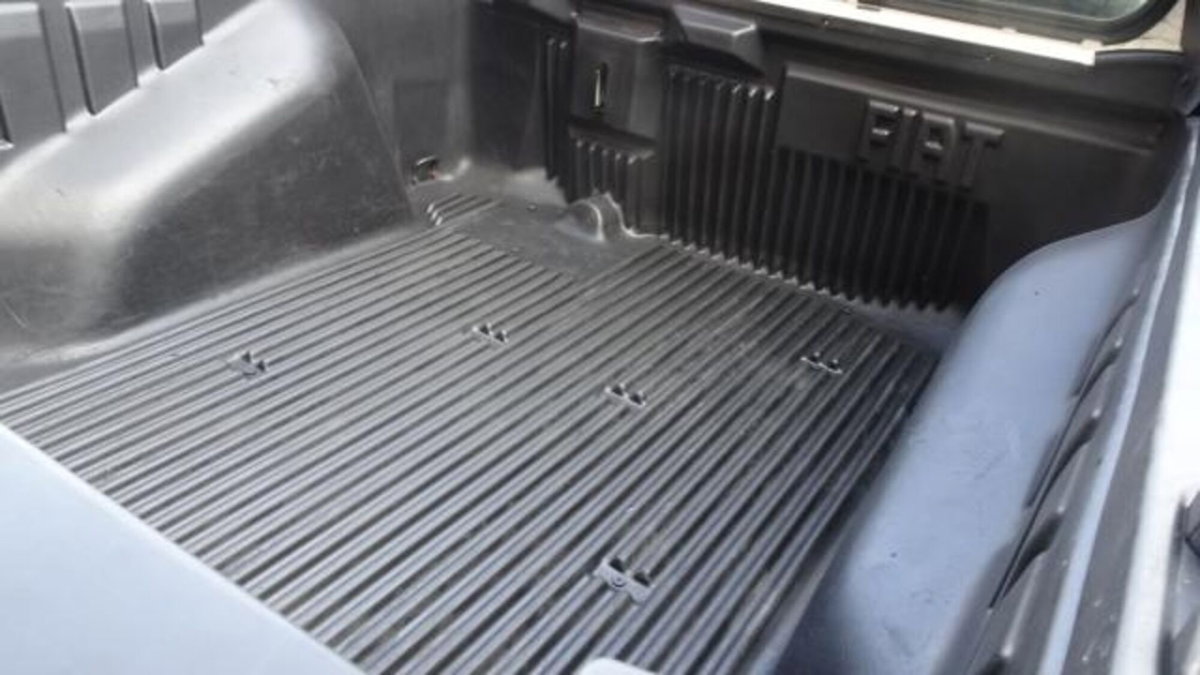 Fiat Strada 1.3 MJT Pick-up Cabina Lunga Adventure (16)
