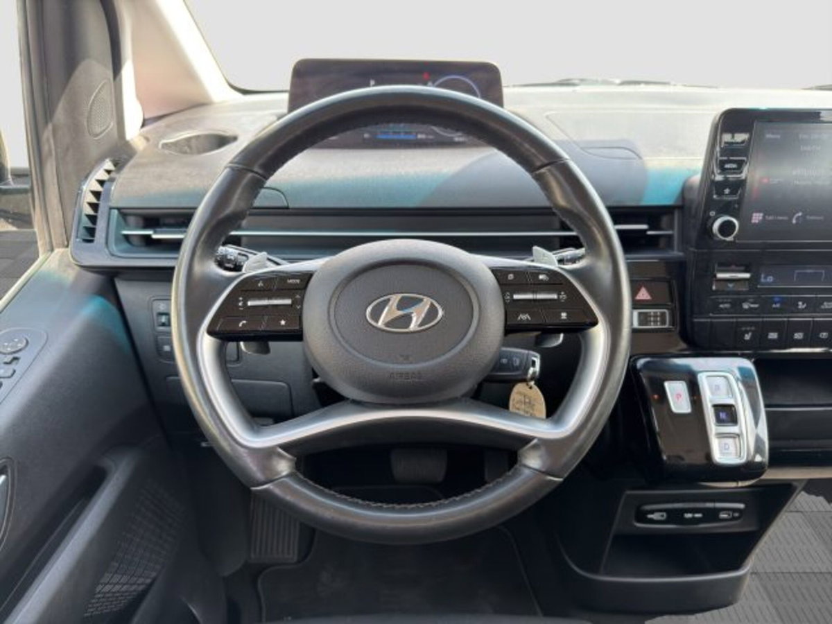 Hyundai Staria 2.2 awd auto (14)