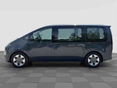 Hyundai Staria 2.2 awd auto (2)