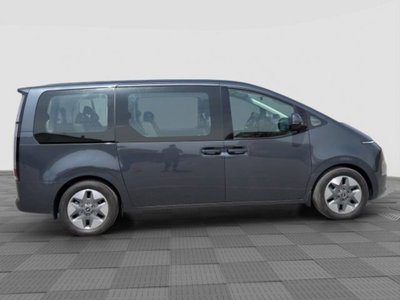 Hyundai Staria 2.2 awd auto (6)