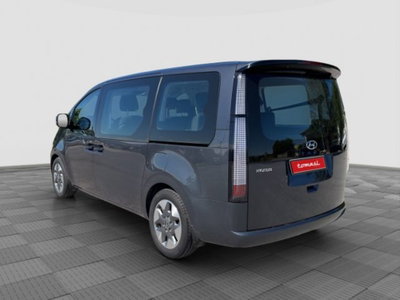Hyundai Staria 2.2 awd auto (3)