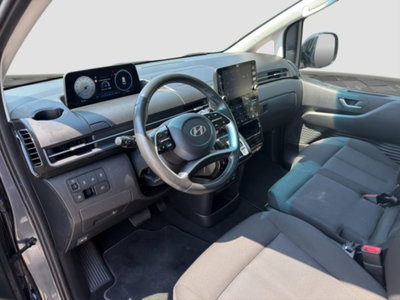 Hyundai Staria 2.2 awd auto (9)