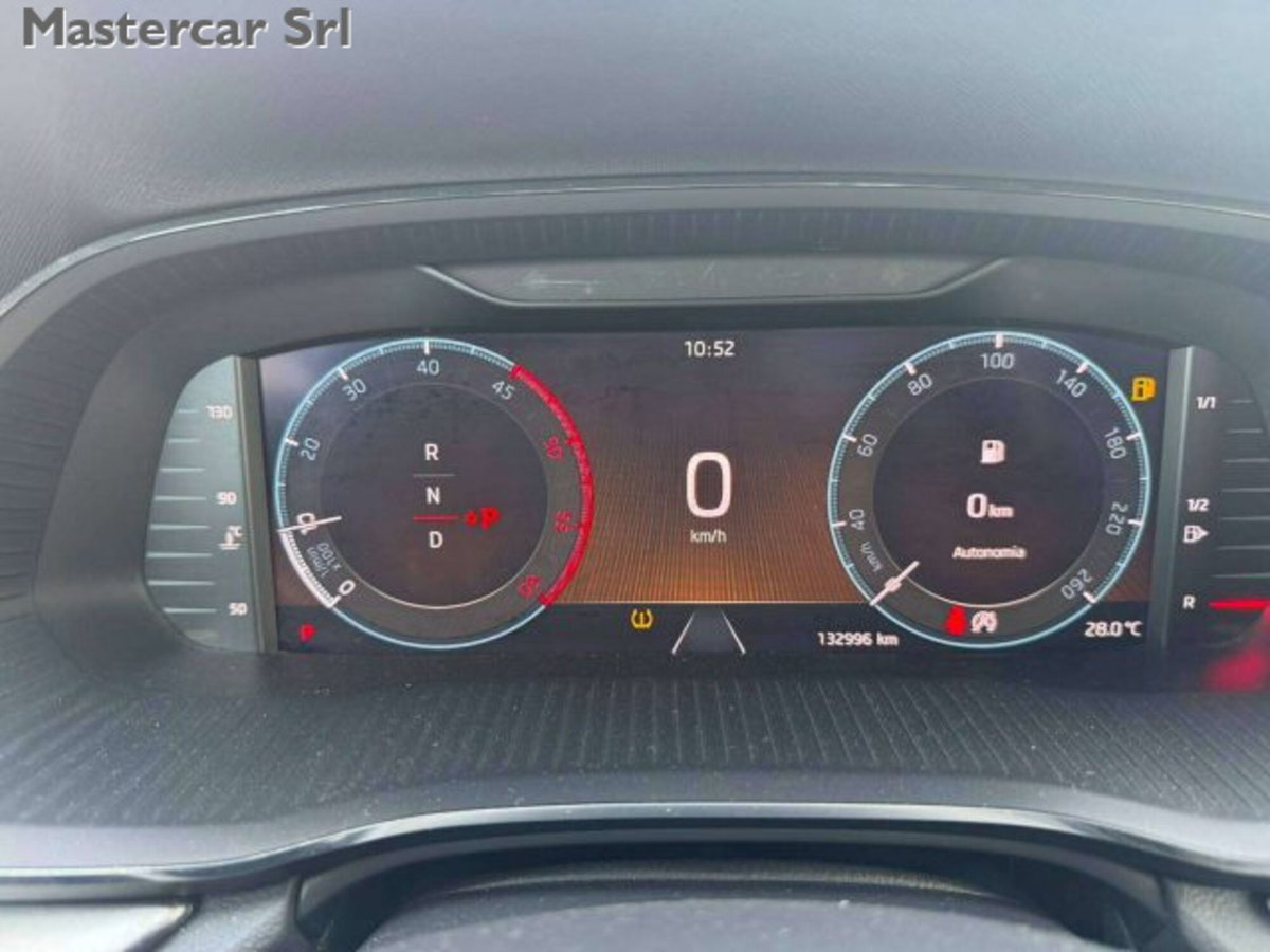 Skoda Octavia Station Wagon 2.0 TDI EVO SCR DSG Wagon Executive (11)