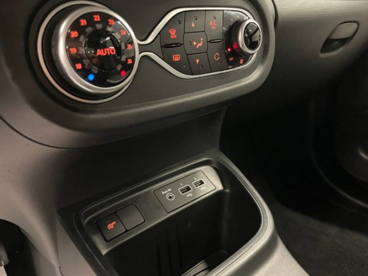 Renault Twingo SCe 65 CV Zen (17)