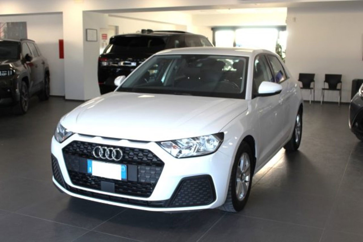 Audi A1 Sportback Sportback 25 1.0 tfsi Business (2)