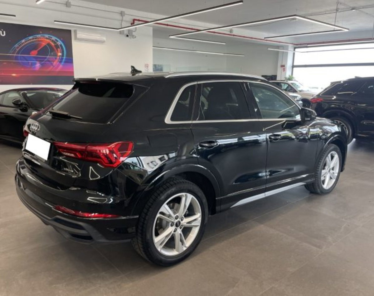 Audi Q3 2.0 TDI 150 CV quattro edition Sport (5)