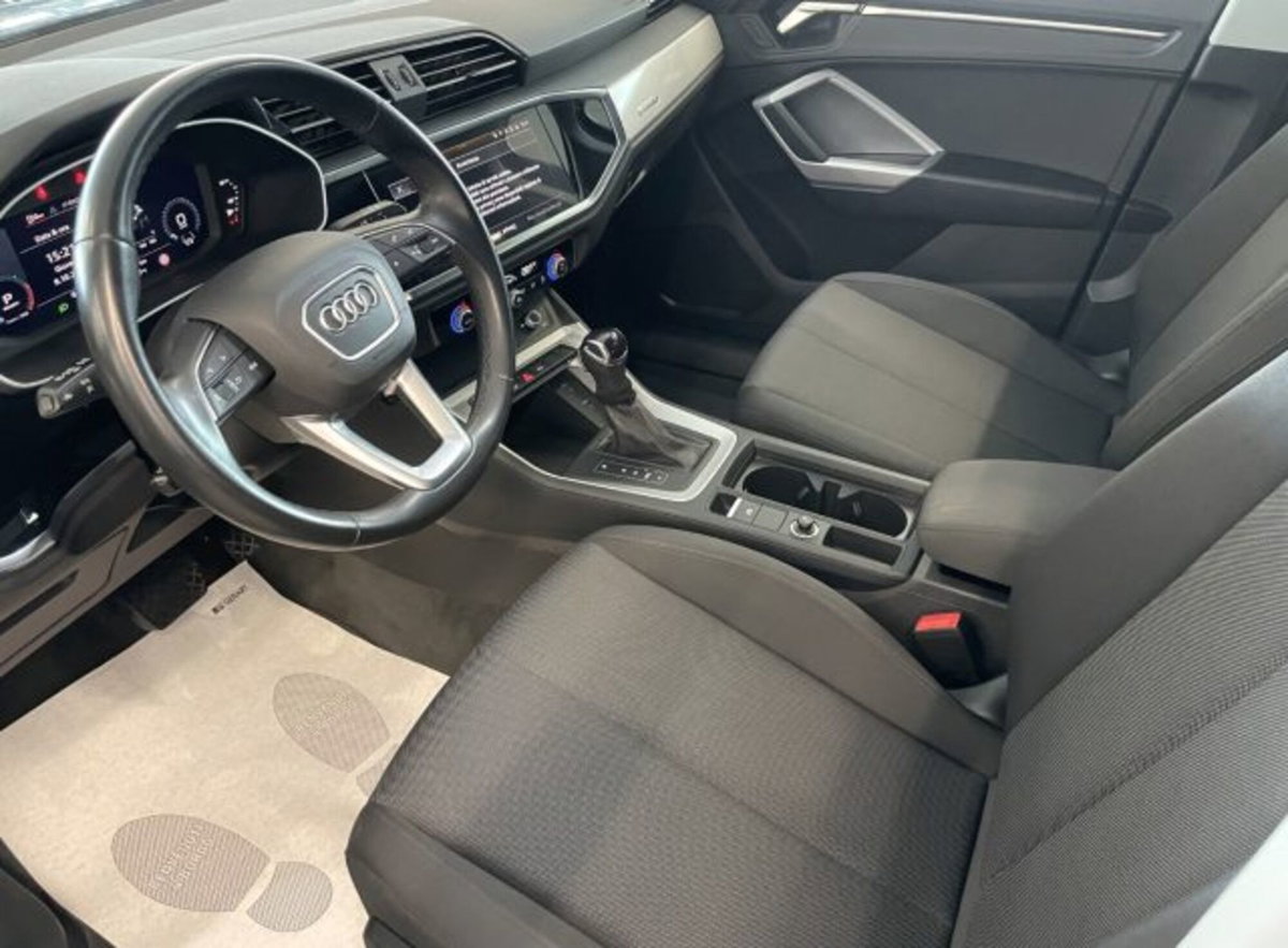 Audi Q3 2.0 TDI 150 CV quattro edition Sport (8)