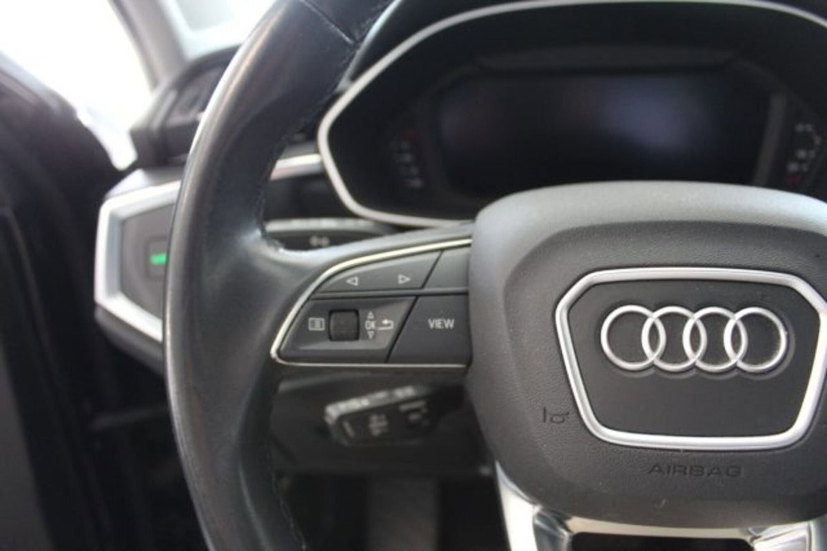 Audi Q3 Sportback 2.0 tdi Business 150cv s-tronic (10)