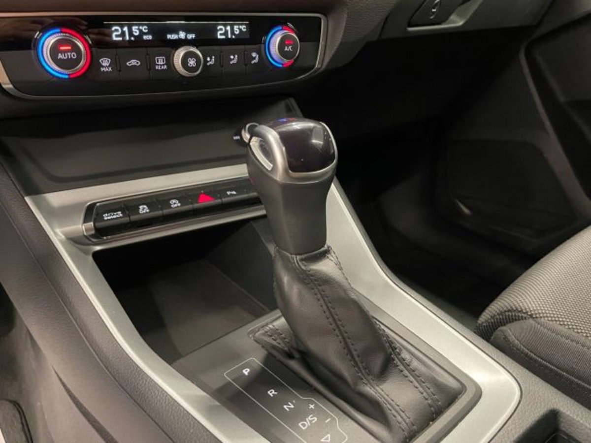 Audi Q3 Sportback 2.0 tdi S line edition 150cv s-tronic (2)