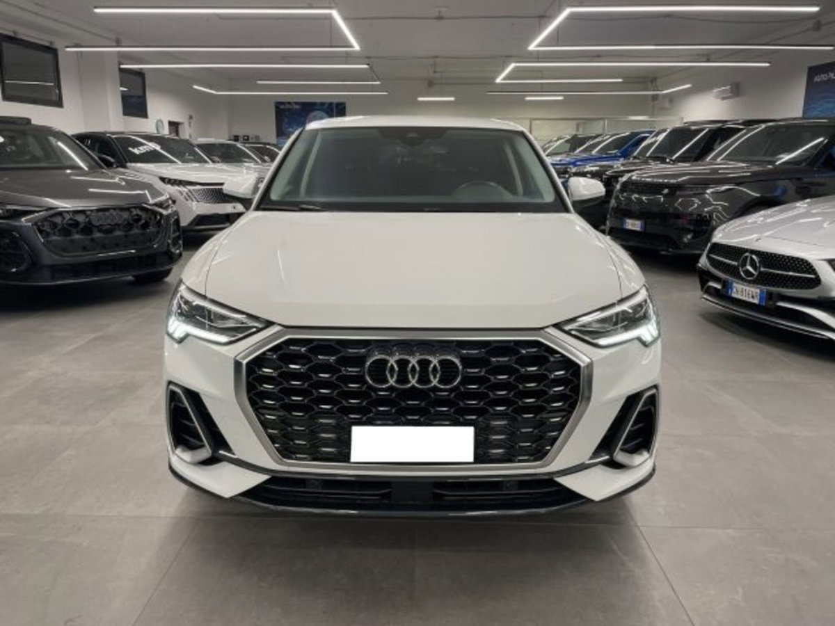 Audi Q3 Sportback 2.0 tdi S line edition 150cv s-tronic (9)