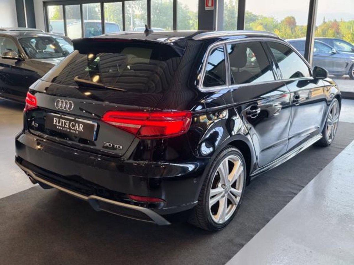 Audi A3 Sportback 30 TDI S tronic Admired (4)