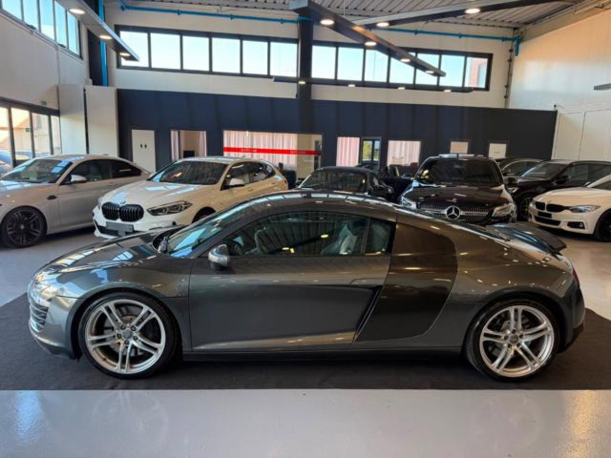 Audi R8 Coupé 4.2 V8 FSI quattro R tronic (4)