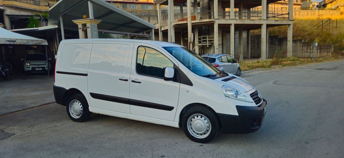 Fiat Scudo Furgone 2.0 MJT DPF PC-TN Furgone Vetrato 10q. SX