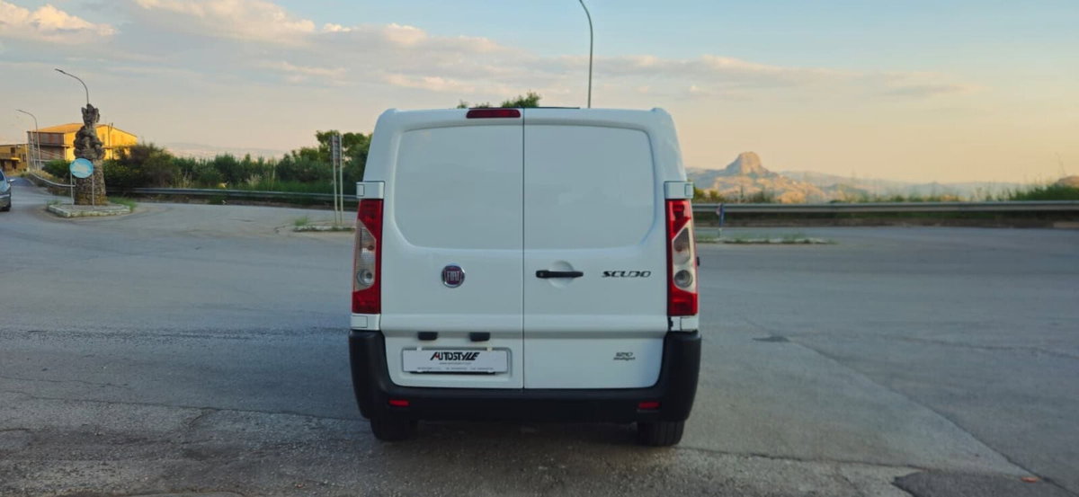 Fiat Scudo Furgone 2.0 MJT DPF PC-TN Furgone Vetrato 10q. SX (4)