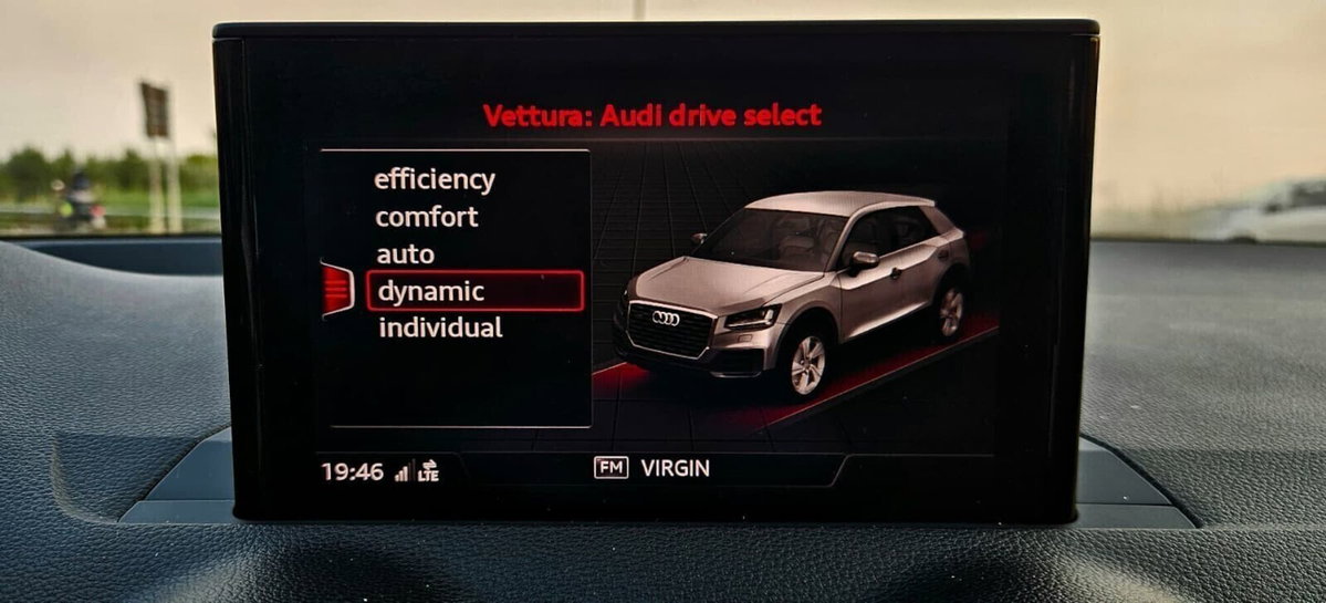 Audi Q2 Q2 2.0 TDI quattro S tronic Design (11)