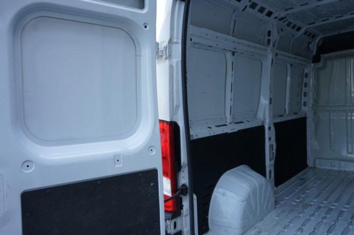 Fiat Ducato Furgone 35 2.2 Mjt 140CV AT9 PM-TM Maxi (16)