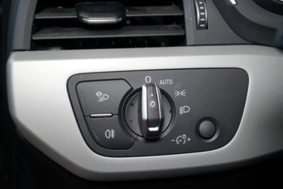 Audi A4 Avant 30 TDI/136 CV S tronic Business Advanced (14)