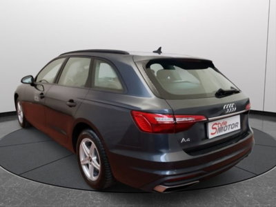 Audi A4 Avant 30 TDI/136 CV S tronic Business Advanced (16)