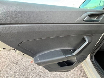 Volkswagen Polo 1.0 tsi Life 95cv (18)