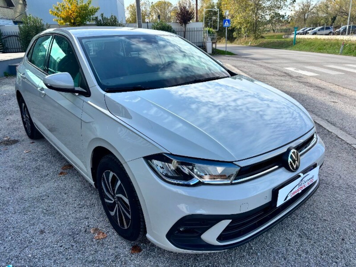 Volkswagen Polo 1.0 tsi Life 95cv (3)
