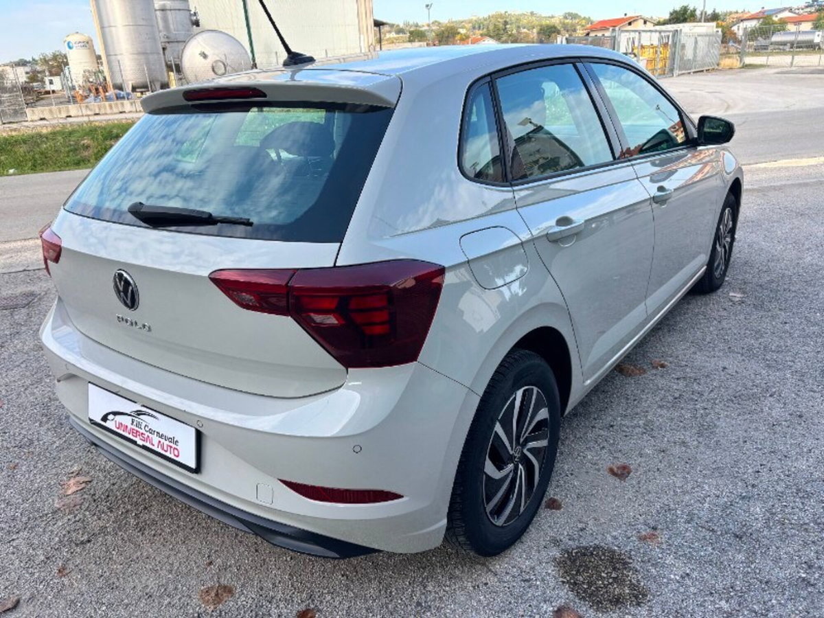 Volkswagen Polo 1.0 tsi Life 95cv (4)