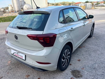 Volkswagen Polo 1.0 tsi Life 95cv (4)