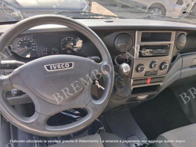 Iveco Daily Telaio 35C15 BTor 3.0 HPT PLM-RG Cabinato (7)