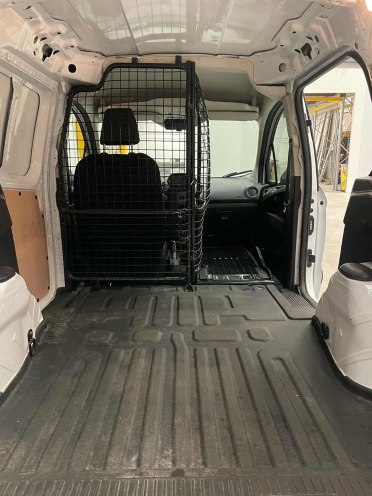 Ford Transit Courier 1.5 TDCi 100CV  Trend (12)