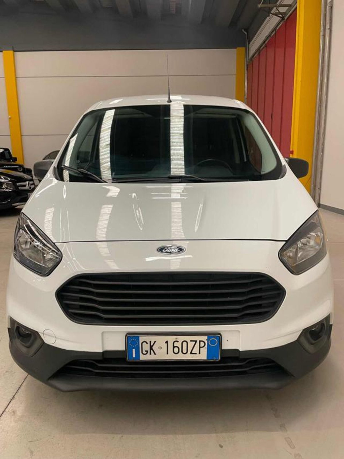 Ford Transit Courier 1.5 TDCi 100CV  Trend (2)