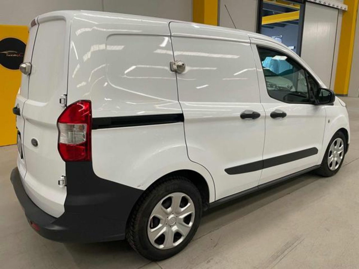 Ford Transit Courier 1.5 TDCi 100CV  Trend (6)