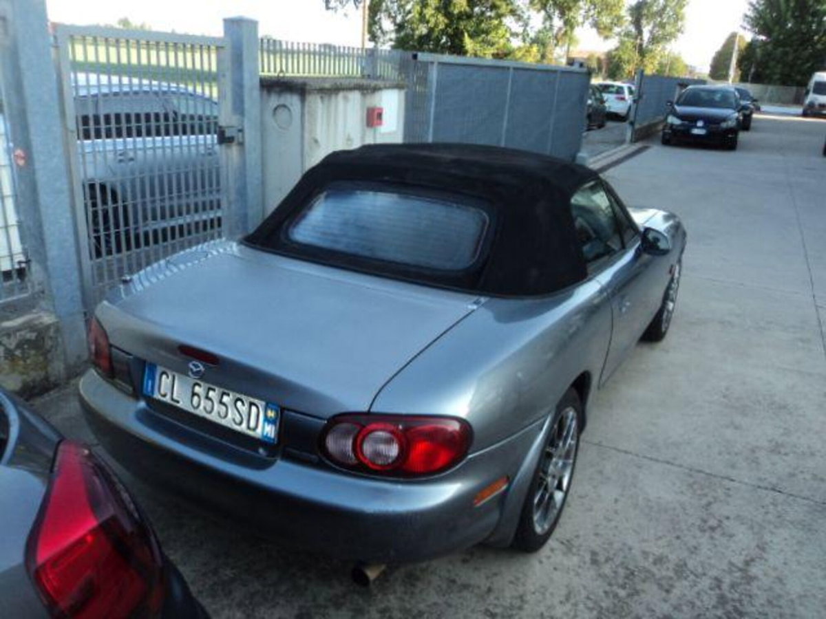 Mazda MX-5 1.6i 16V cat Twins (2)