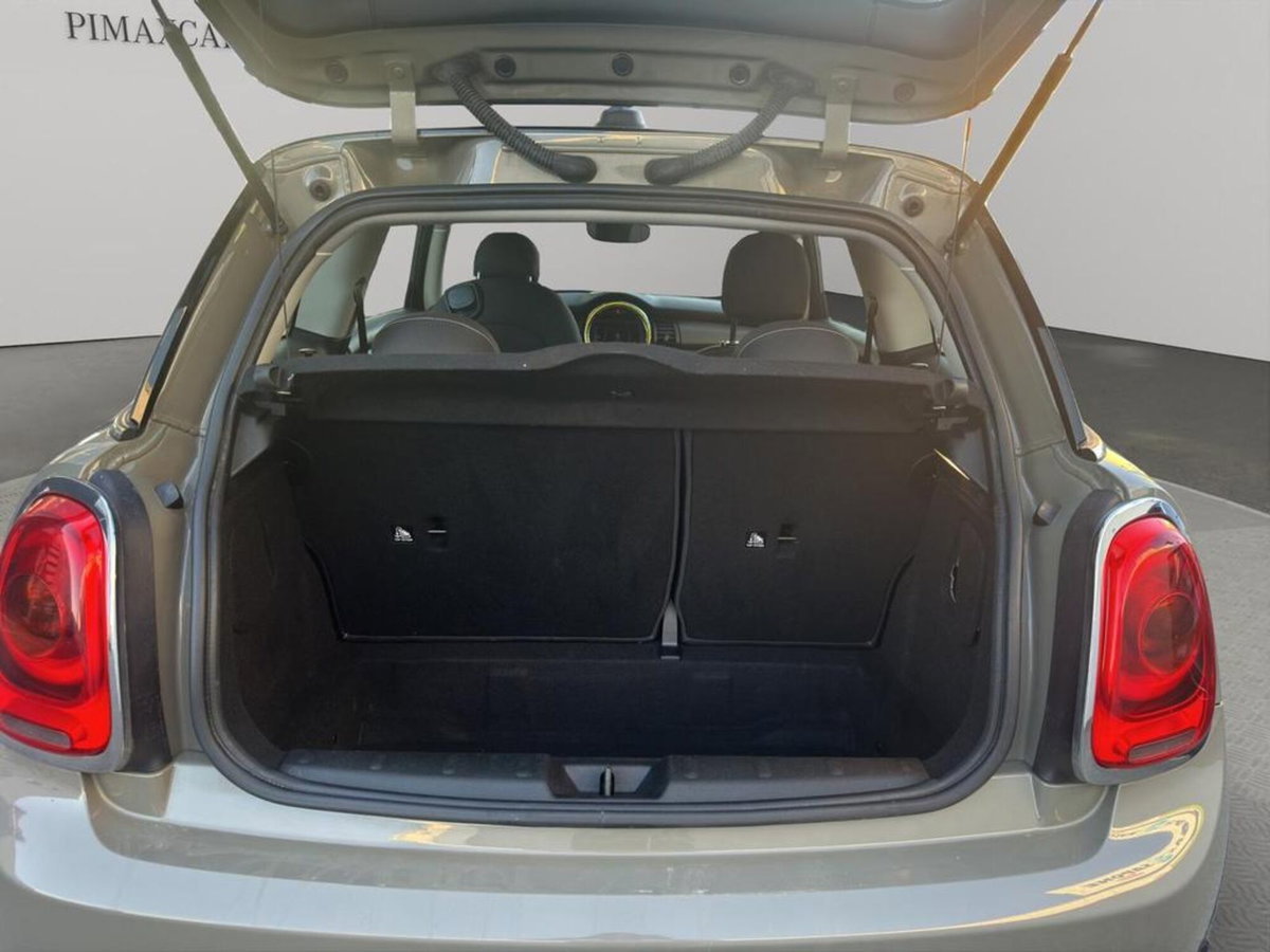MINI Mini 1.5 Cooper D Business XL (10)