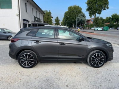 Opel Grandland X 1.6 Turbo 180 CV Start&Stop aut. Elegance (2)